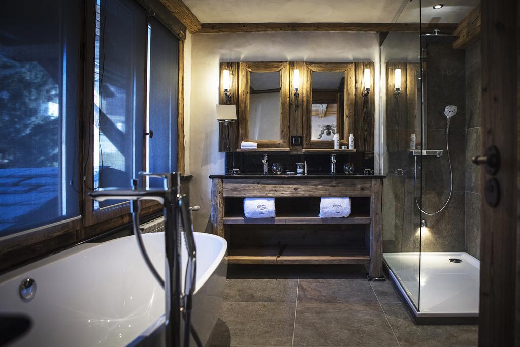 La Bouitte - Hotel Relais & Chateaux Сен-Мартен-дьо-Белвил Екстериор снимка