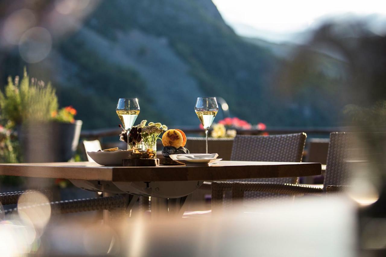 La Bouitte - Hotel Relais & Chateaux Сен-Мартен-дьо-Белвил Екстериор снимка
